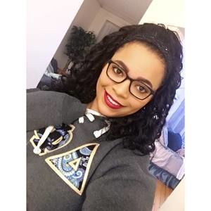 Meet your Posher, Simone